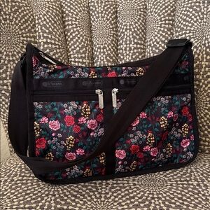 LeSportsac Deluxe Everyday Nylon Shoulder Crossbody Bag BRILLIANT BOTANICAL